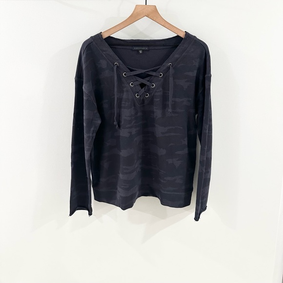 Sanctuary Lace Up Camo Sweatshirt Navy Size Medium - Picture 2 of 6